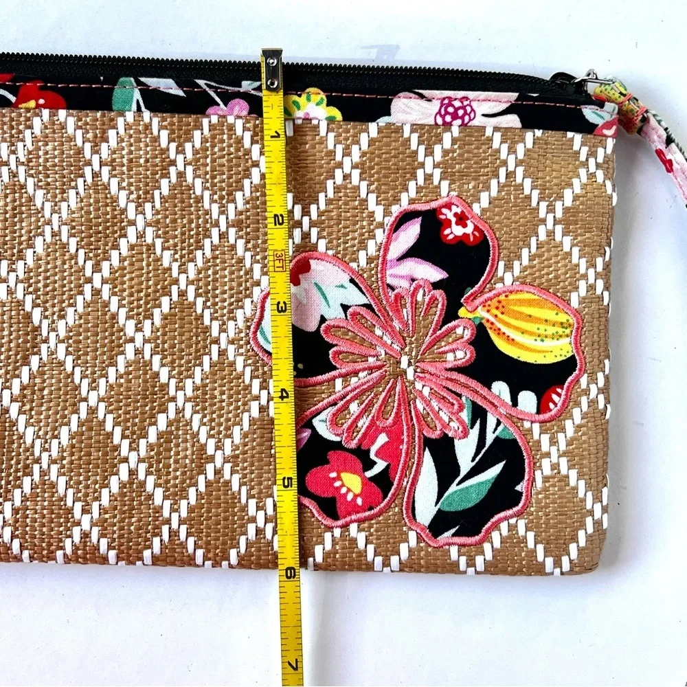 Vera Bradley Beach Wristlet Tangerine Twist Straw Floral Clutch Wallet Tropical